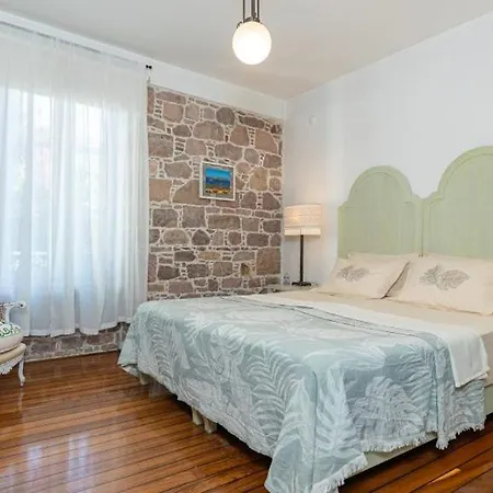 Cunda Lena Hotel Ayvalı