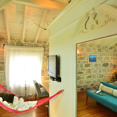 Hotel Cunda Lena *